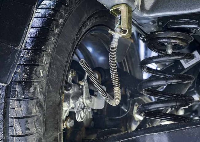 Replacement of damaged brake hoses